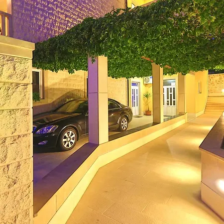شقة Malisko